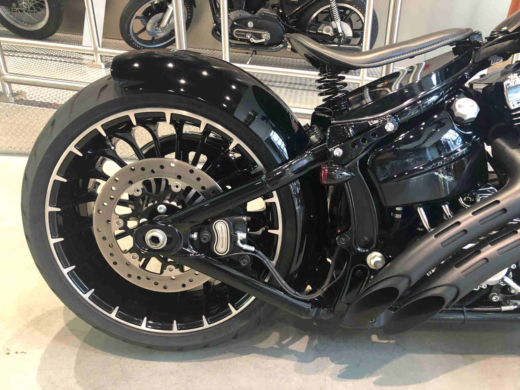 2017 Harley-Davidson® Custom Softail Breakout